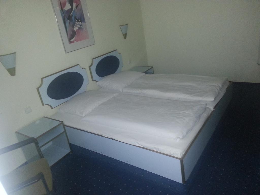 Hotelgarni Frankfurt Frankfurt am Main Room photo