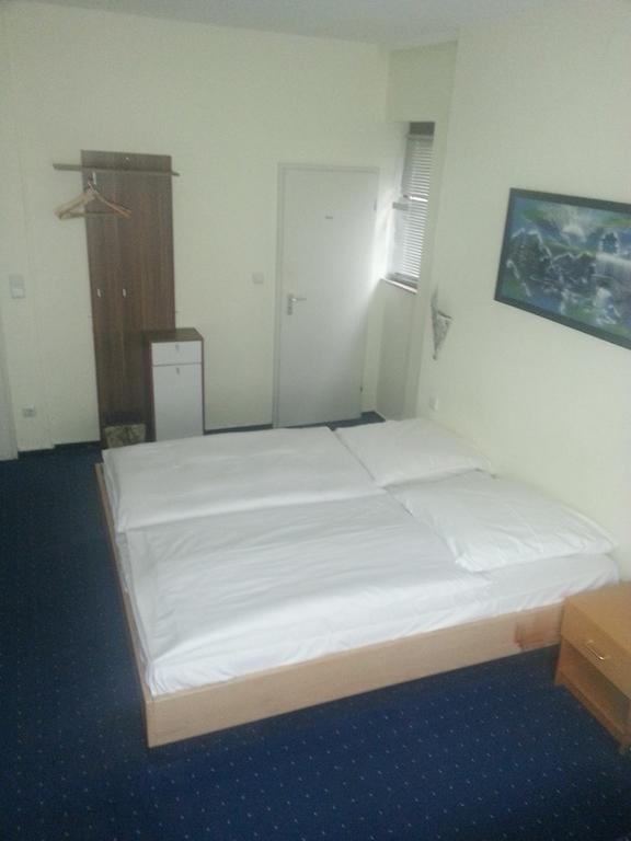 Hotelgarni Frankfurt Frankfurt am Main Room photo